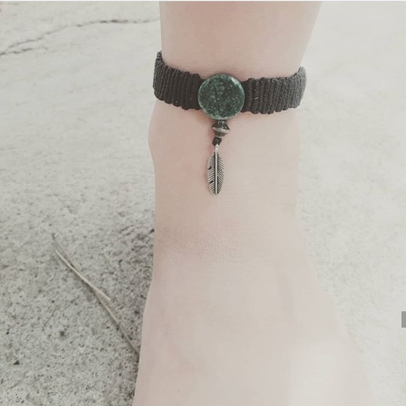 Macrame hand made anklet - Picture 2 of 3